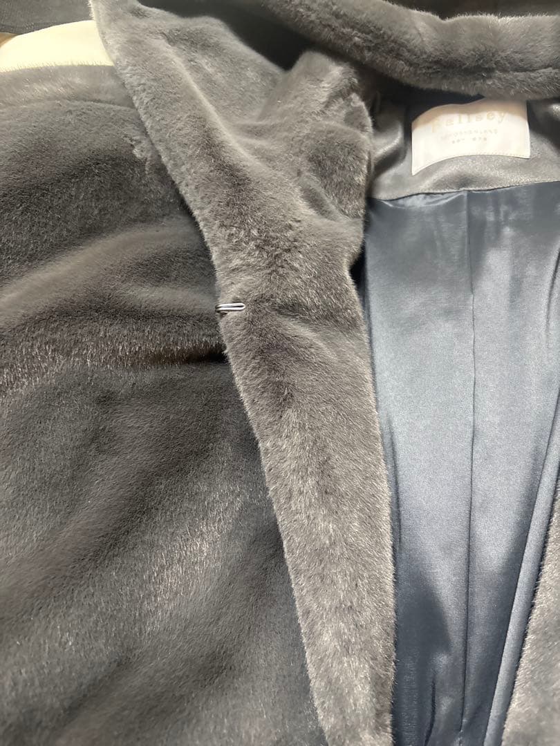 TOMORROWLAND スムースファー フーディーポンチョ（グレー）