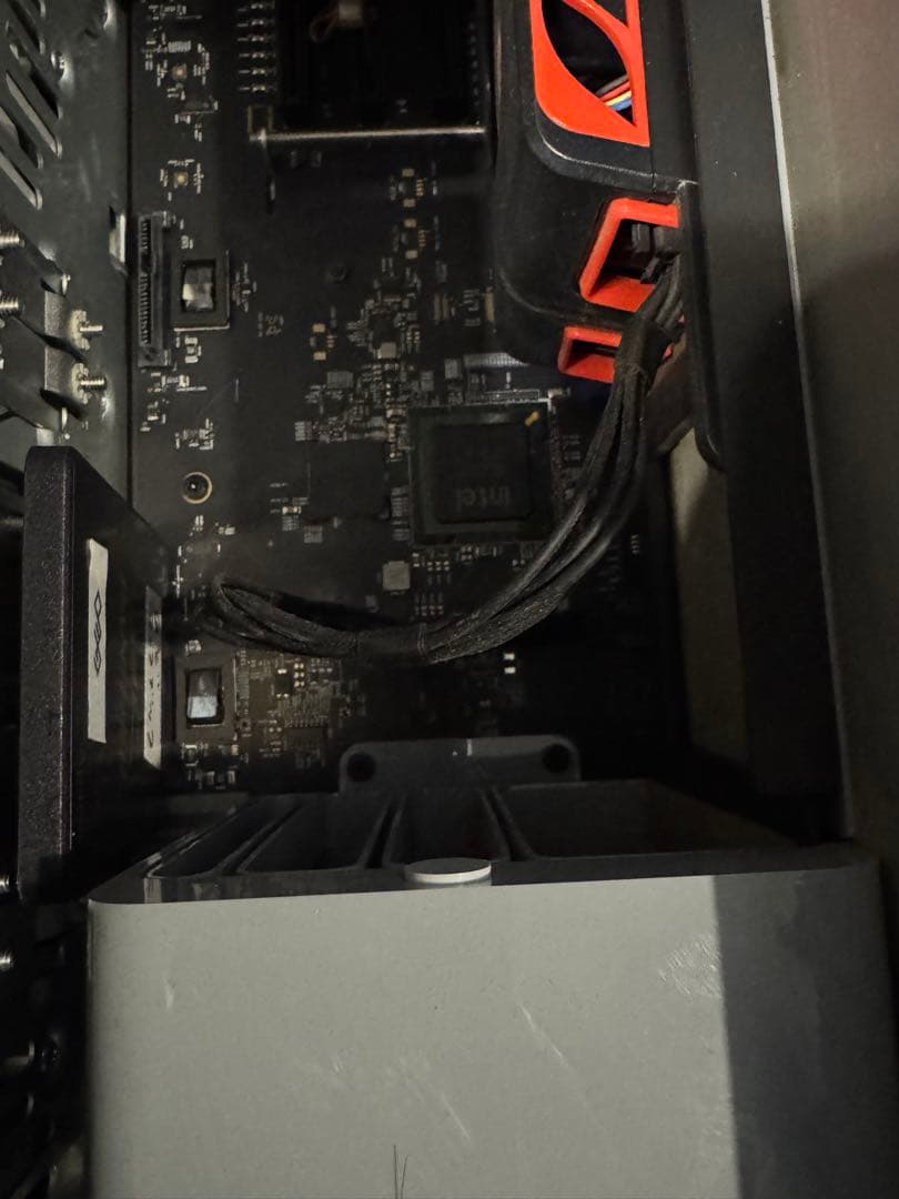 Mac Pro 2010 デュアルCPU 64GBメモリ - メルカリ