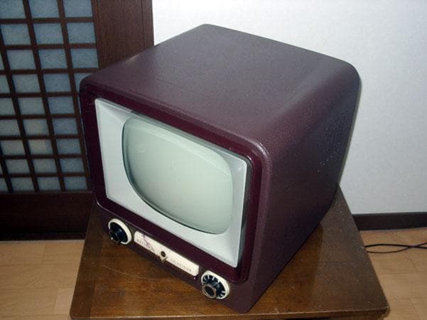 ナショナル初期型ブラウン管白黒テレビ プロの整備済みです きれいに