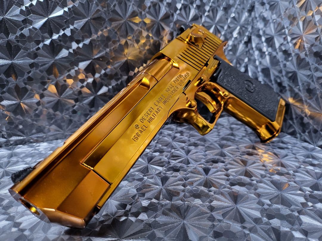 金！！ゴールド！！ デザートイーグル .50AE ガスガン 金 ① 東京