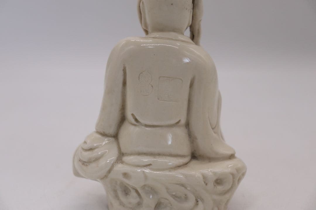 中国 徳化窯白磁達磨 清時代 木箱入 送料込み0730 - メルカリ