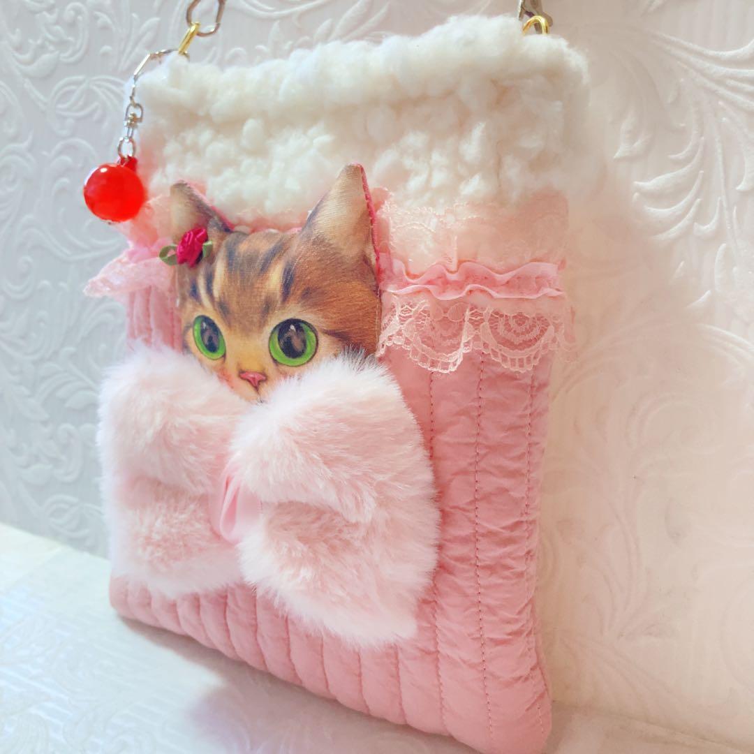 リトルサンダーちゃんふわふわサコシュ コヤンイサムチョン いちご刺繍