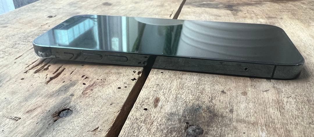 iPhone 12 pro 512 GB SIMフリーシャッター音無し 海外版 - メルカリ