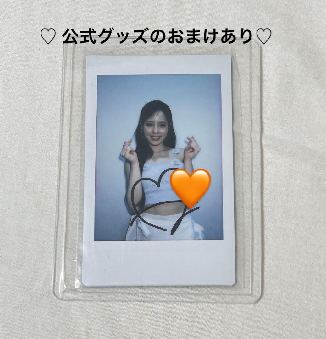 NiziU マコ 直筆サイン入りチェキ - メルカリ