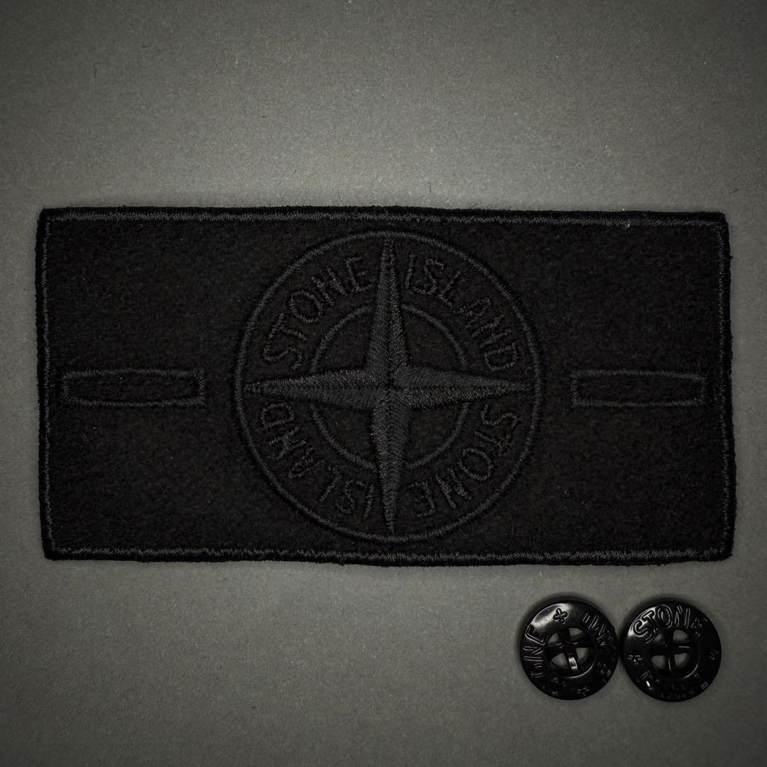 STONE ISLAND ストーンアイランド タグ ワッペンボタン付き 黒 - メルカリ