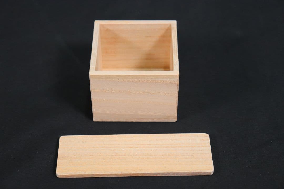 新米の美味しさ長続き】【 10キロ用 】キャスター付き桐米びつ柿渋塗り