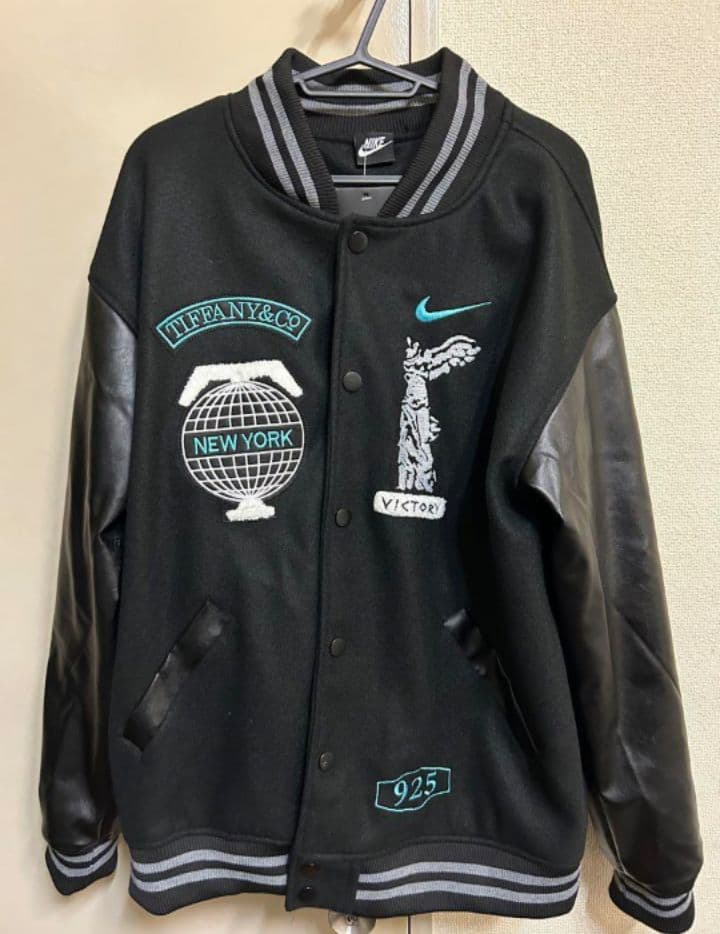 あお様専用】ナイキ ティファニー スタジャン Mサイズ - メルカリ