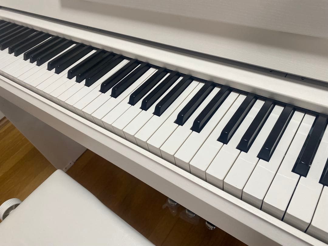 展示品】 YDP-S35WH ホワイト 電子ピアノ イス付き 直接の取引き可能