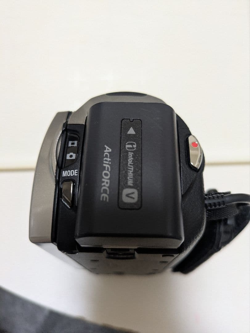 ソニー ビデオカメラ HDR-CX560V ハンディカム シャンパンシルバー