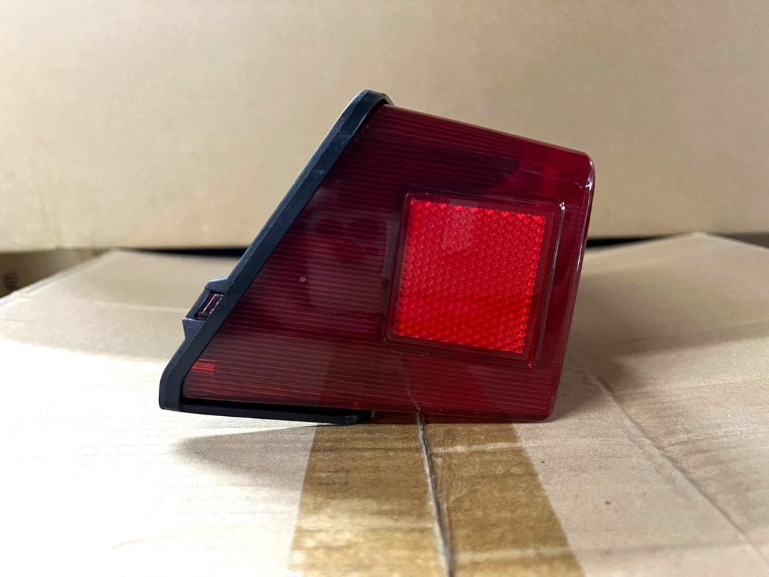 XJ400 テールランプ 赤 - メルカリ