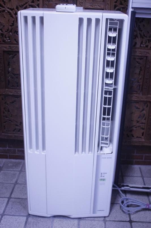 ◇コロナ窓用エアコン 4~7畳 CW-F1617（2017年製）冷房専用