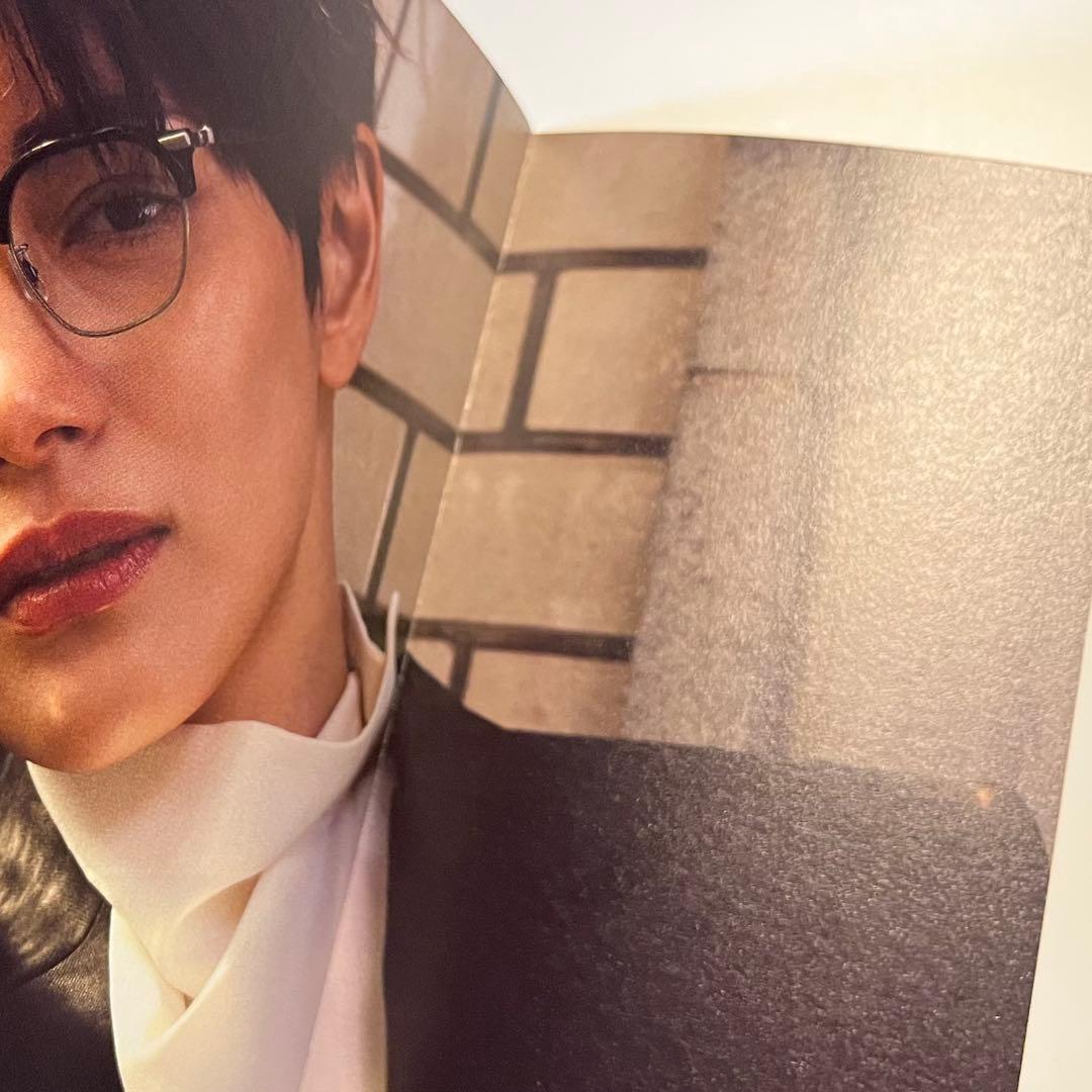 非売品】朝美絢＆夢白あや EYEVAN ミニフォトBOOK - メルカリ