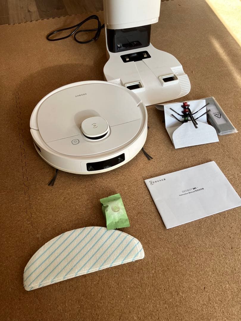 エコバックス DEEBOT T9+本体 & ゴミ収集スタンド DEEBOT T9+ | ロボット 掃除 機 自動 ゴミ 収集 | ECOVACS Japan公式サイト