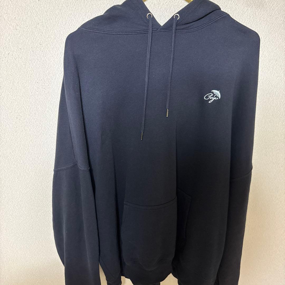 ツユ くらべられっ子 パーカー - メルカリ