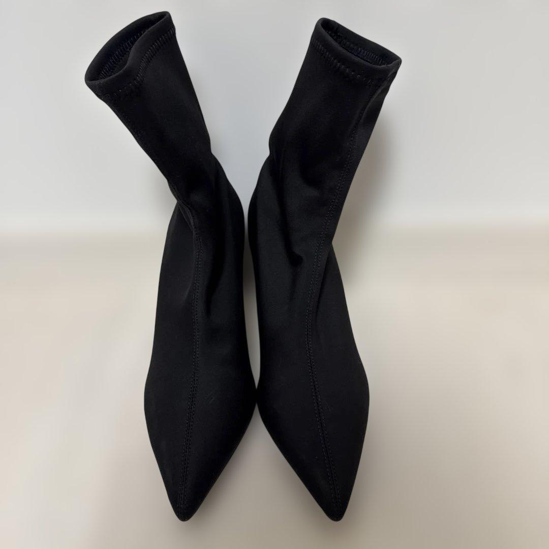 鈴木亜美さん ポインテッドトゥ ストレッチショートブーツ 7cm Sサイズ