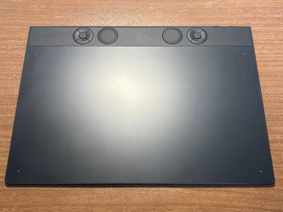 液タブ・ペンタブ Wacom Intuos Pro Medium Wacom Intuos Pro ｜ワコムタブレットサイト｜Wacom