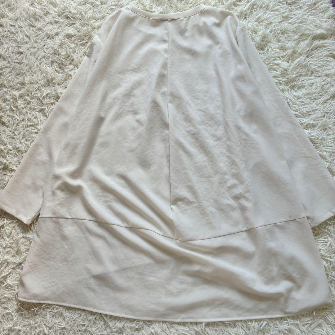 最終価格　BEARDSLEY 《LIVETART》後ろドレープ Tブラウス