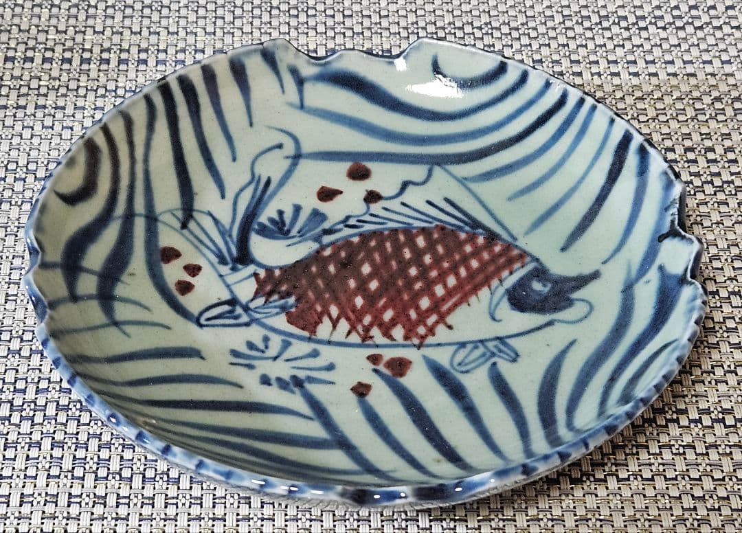 中国古陶磁器　明代〜清代　青磁　青華　古染付　辰砂　魚文様　15.2cm　変形皿
