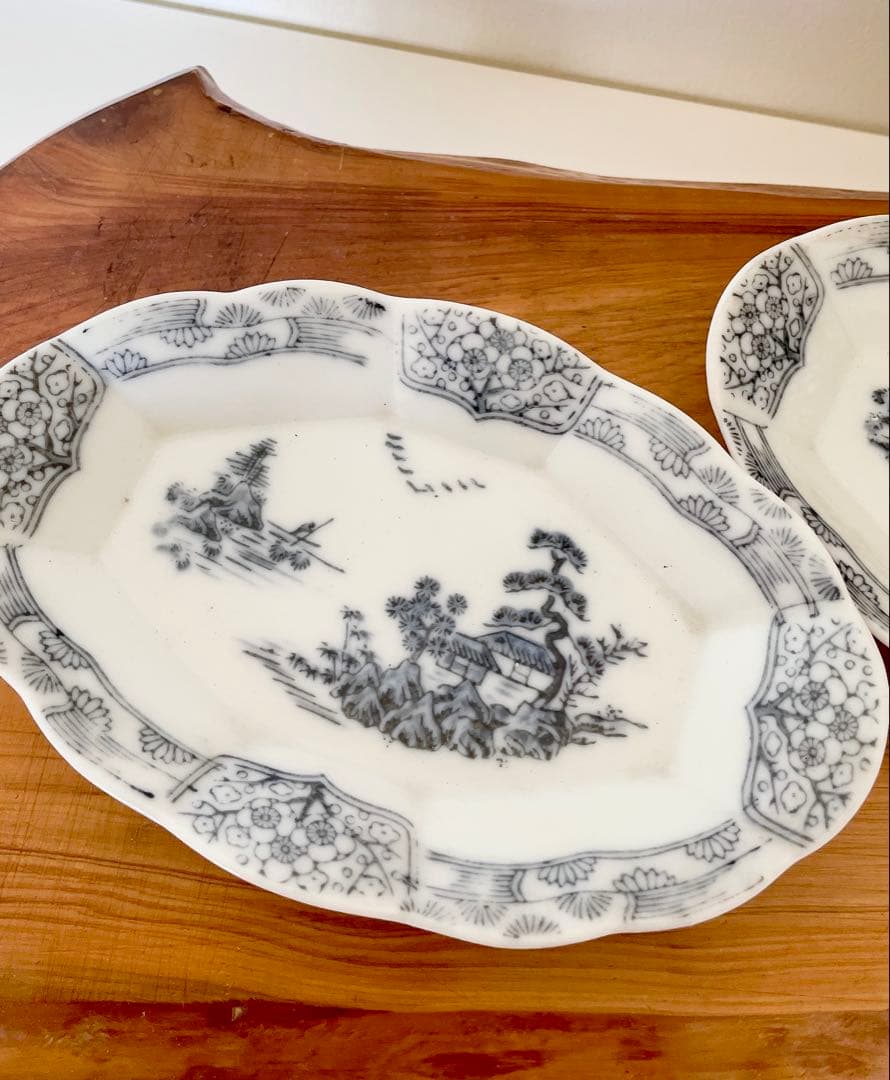 和骨董 染付小鉢 山水画 輪花皿 楕円 松 小皿2点 - メルカリ