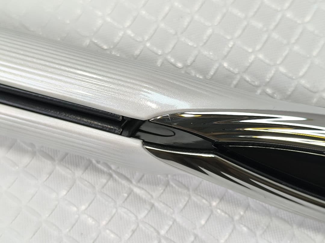 正規品 ReFaリファ ビューテック ストレートアイロン 22年製