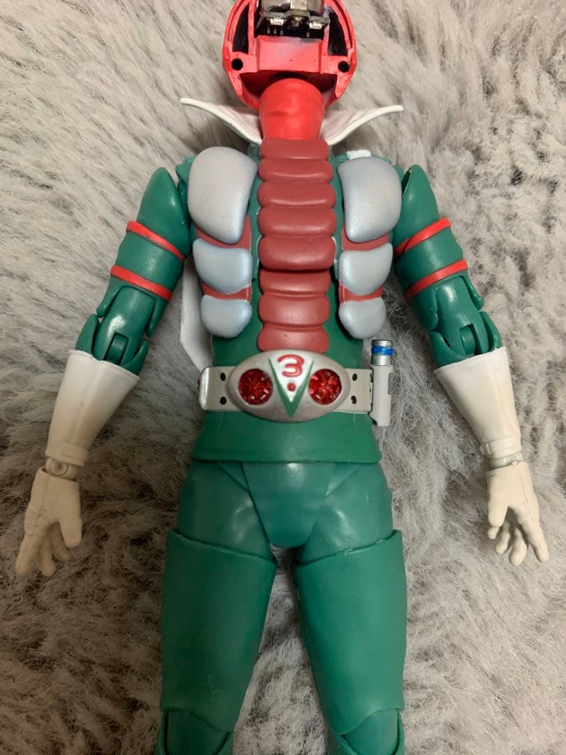 真骨彫S.H.Figuarts(フィギュアーツ) 仮面ライダーV3(発光改造) - メルカリ