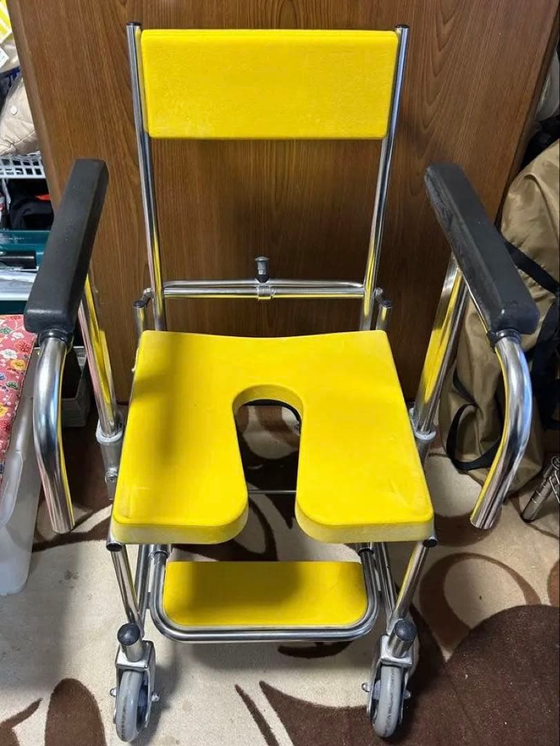 uchie 入浴用車椅子 U字型クッション付き くるくるチェアD ウチエuchie