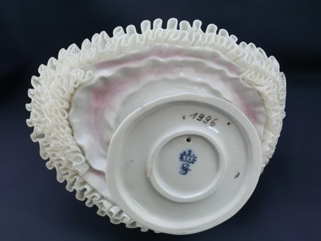 ジッツェンドルフィン』レース・フィギュリンH.24cm - メルカリ