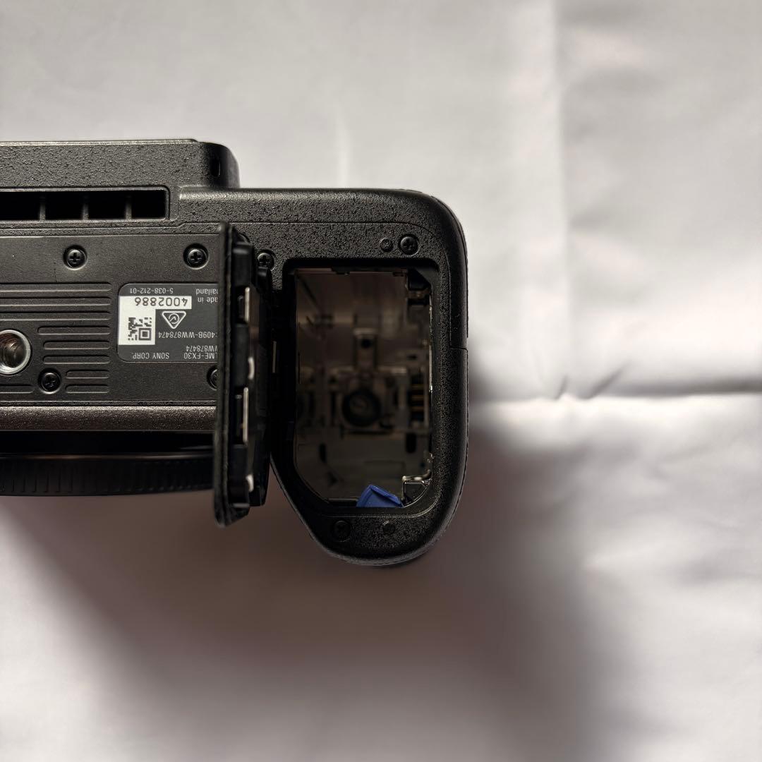 sony ソニー FX30 本体 バッテリー×2 smallrig付属品 - メルカリ