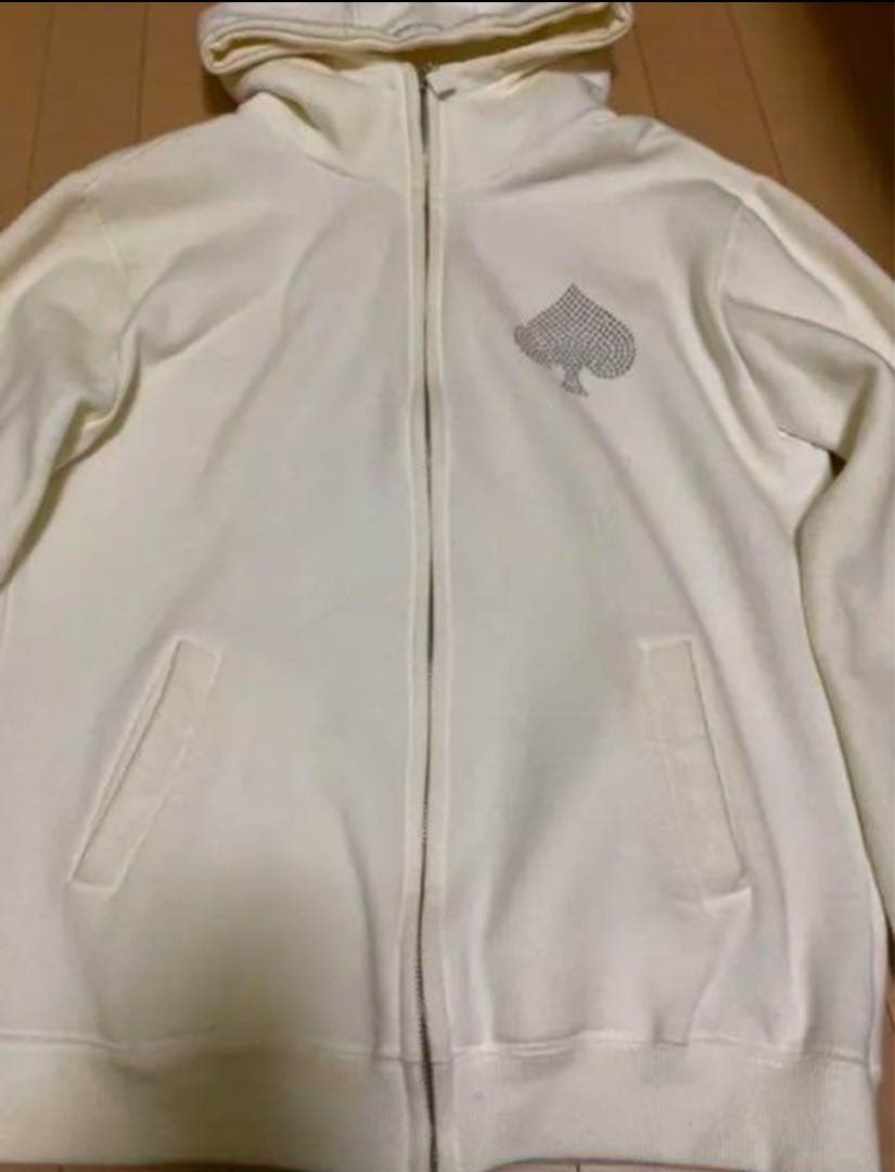 2NE1 YG Family ConcertパーカーとSeoulコンサートDVD 2NE1 YG Family ConcertパーカーとSeoulコンサートDVD 2NE1 YG Family