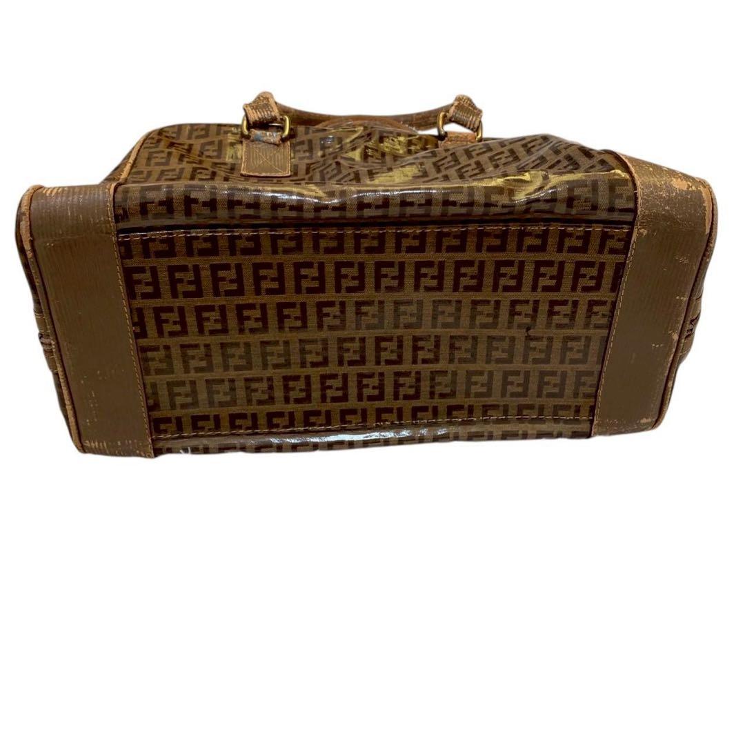 FENDI フェンディ ズッカ柄 エナメル ハンドバッグ - メルカリ
