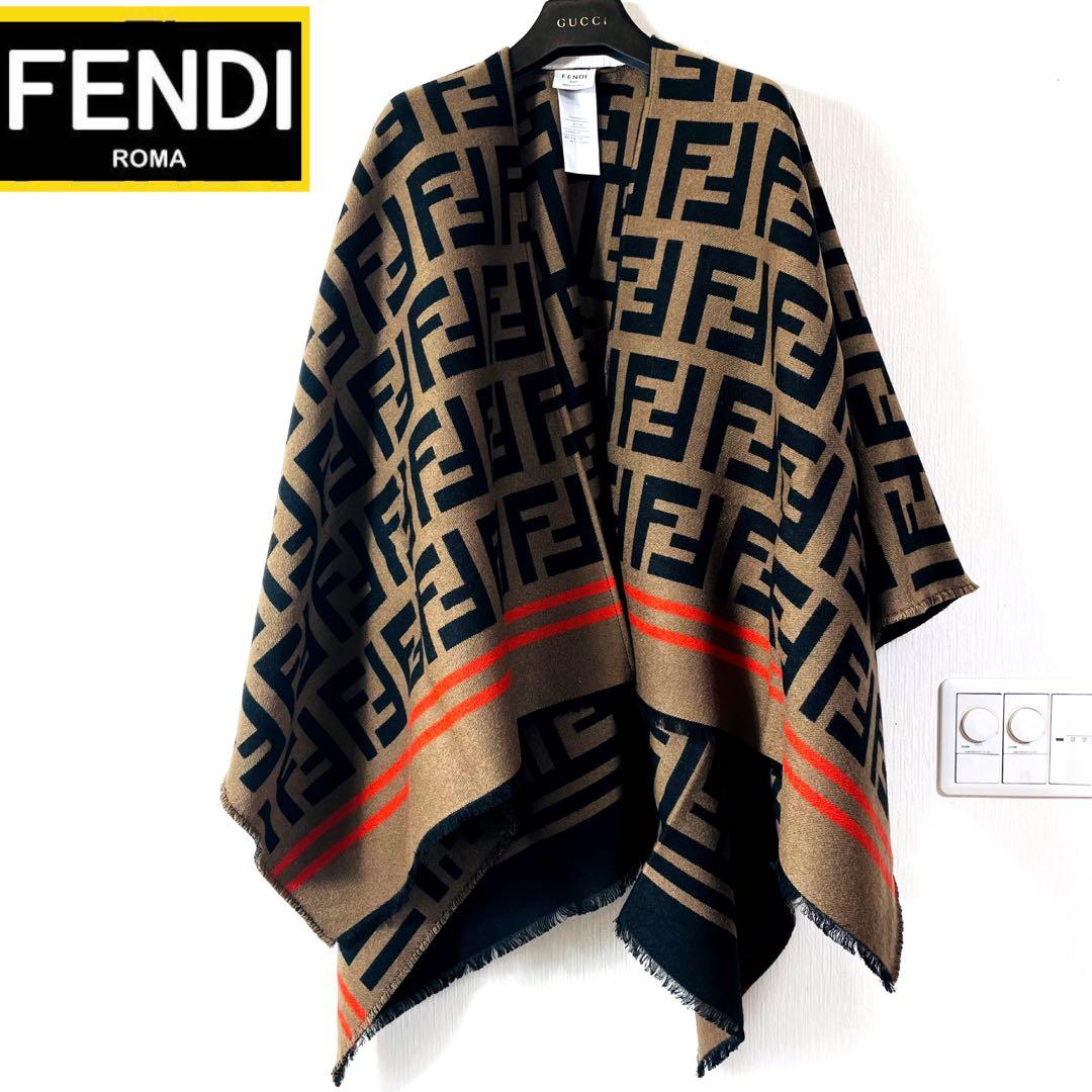 極美品꧂⚛️海外セレブ御用達 FENDI フェンディシルクウールポンチョ