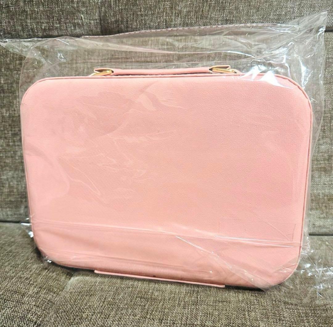 辻希美プロデュース illuN ホリデーセット メイクボックス - メルカリ