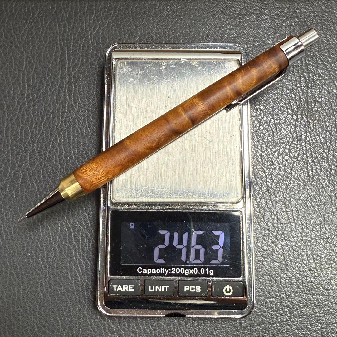 195台湾樟変わり杢 木製シャーペン 強低重心ダブルR 真鍮の通販｜www