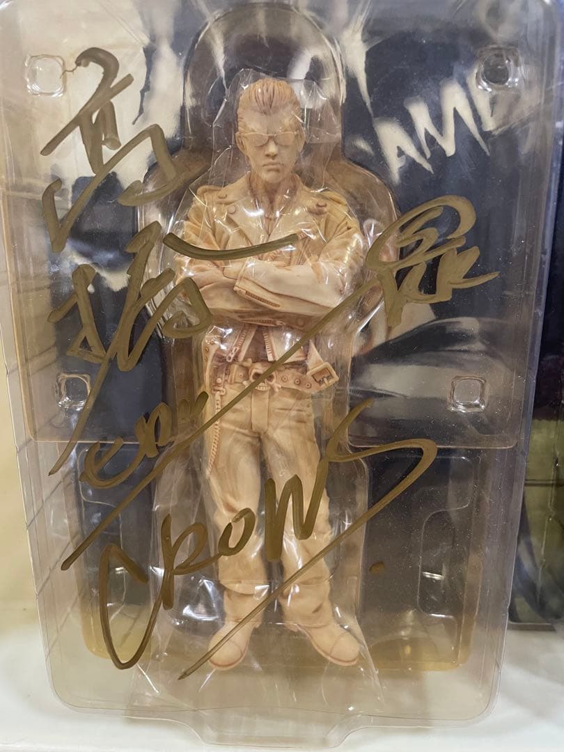 激レア クローズ 武田好誠 2体 非売品カラー版 サイン入り 黒ボア