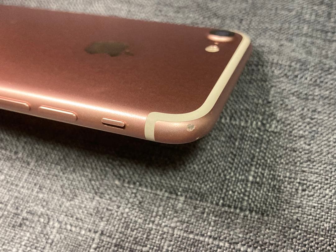 iPhone7 正常動作品 SIMフリー 残債無し ロック解除済み 送料込み！