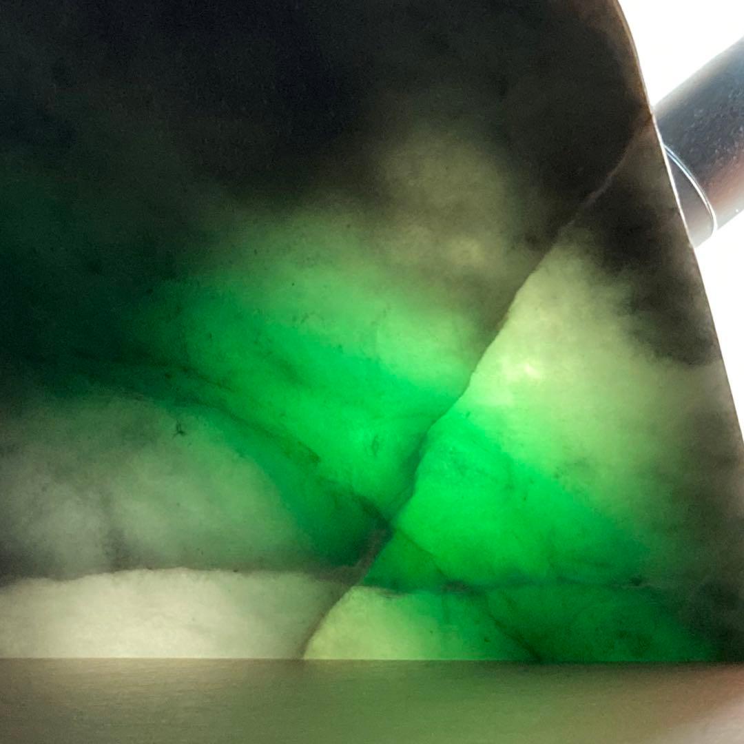 糸魚川翡翠　青梅川　トリカラー　翡翠　山石　スライス　原石　220.8ｇ