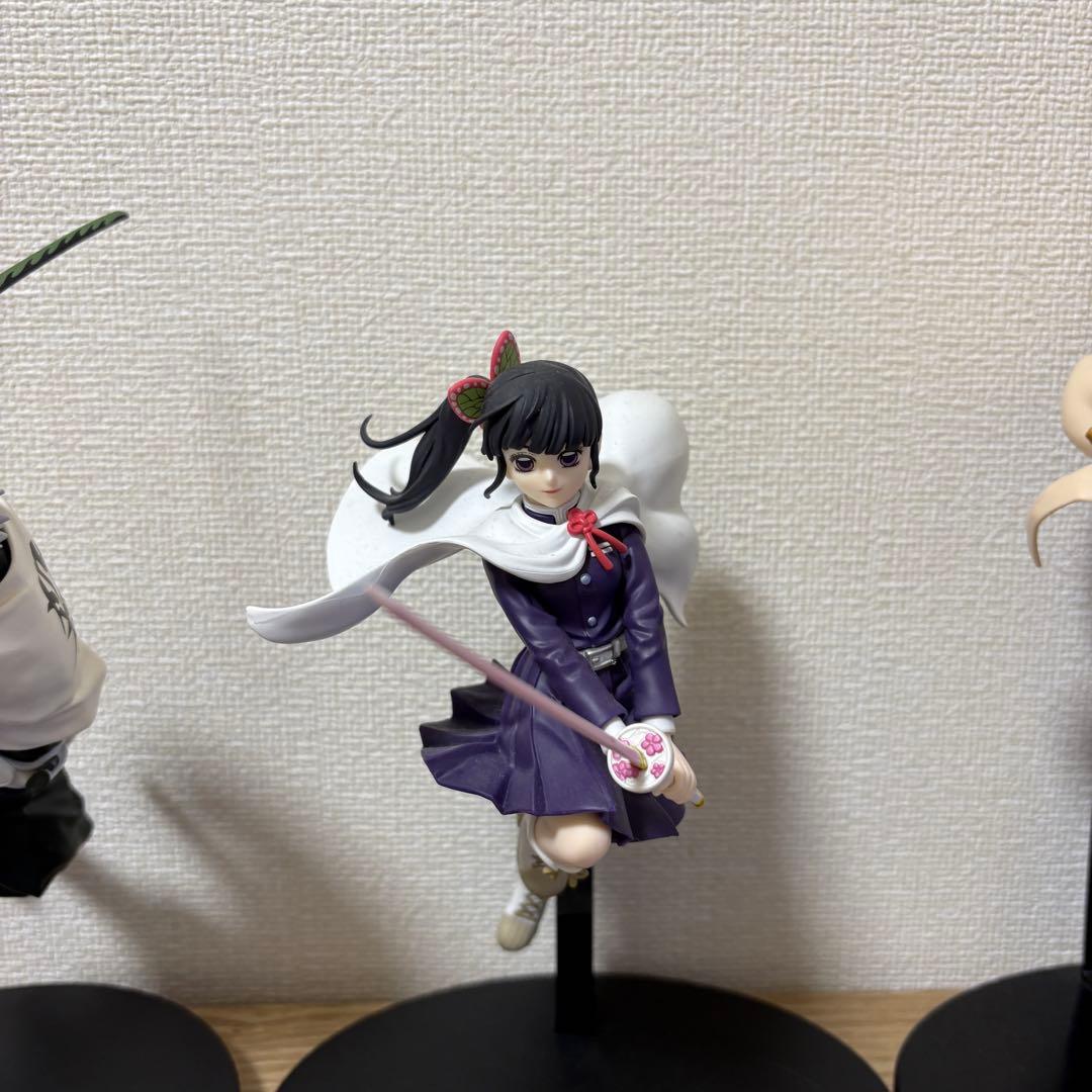 鬼滅の刃 グッズまとめ売り フィギュア カード にふぉるめ - メルカリ