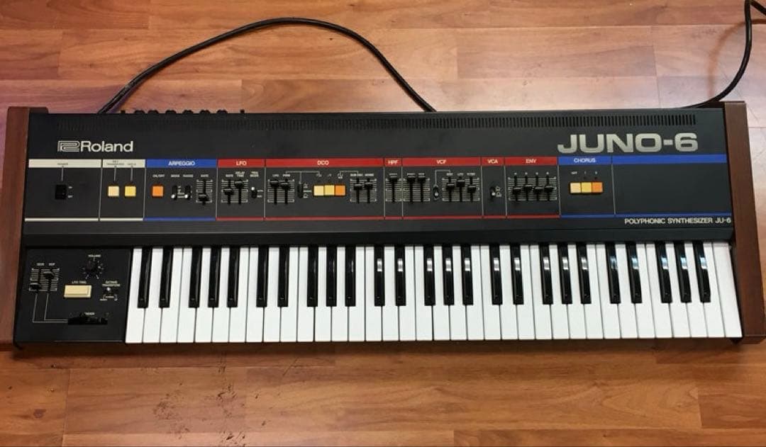 Roland JUNO-6 ポリフォニック・シンセサイザー