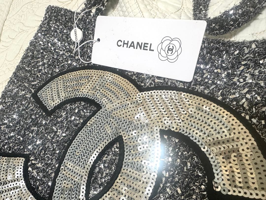 CHANELノベルティ☆スパンコールトートバッグ新品未使用シルバーダーク