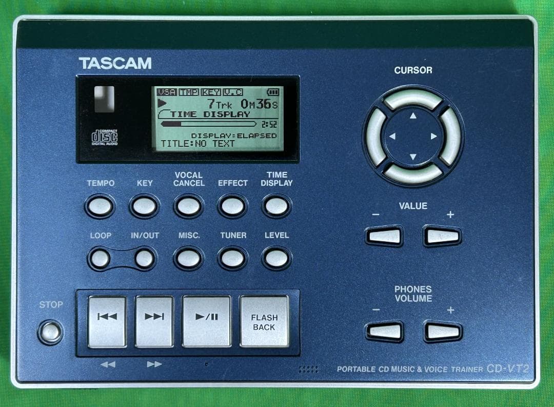 ★中古動作確認済 TASCAM CD-VT2 ボーカルトレーナー　アダプター付属 Amazon.co.jp: TASCAM(タスカム) CD-VT2 ボーカル練習 CDプレーヤー