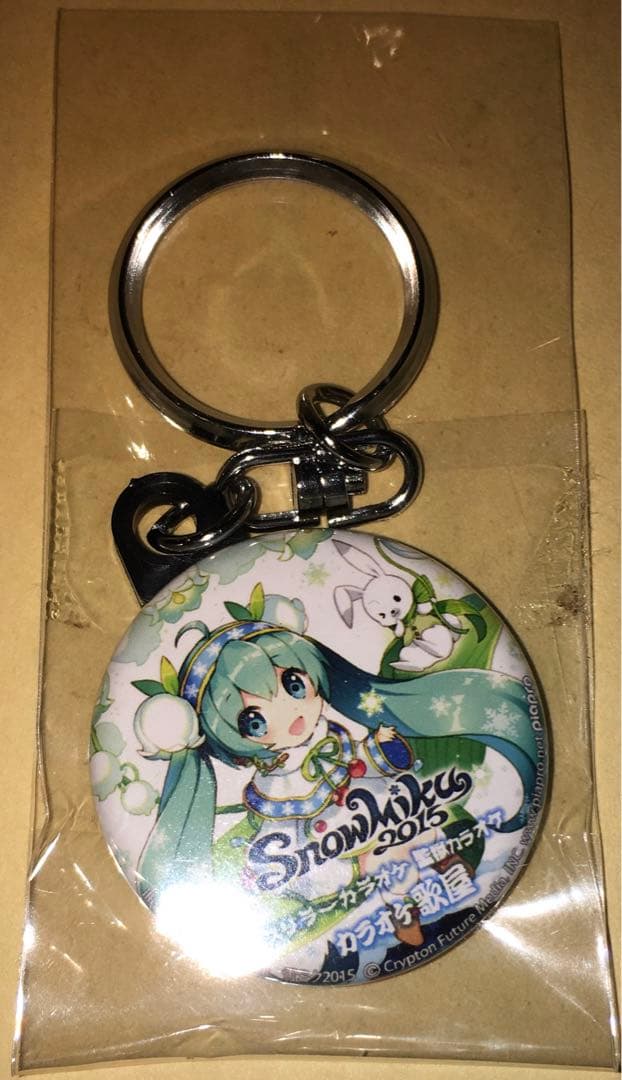 初音ミク  MIKU 2015 雪ミク カラオケ 缶バッジキーホルダー Anique Shop JAPAN