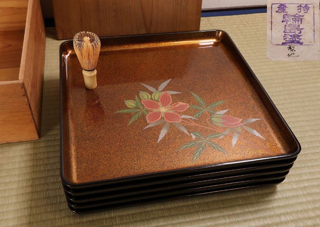 輪島塗 木製 花の蒔絵 梨地 四方膳 五客 芙蓉 木槿 卓上 茶懐石【CM187 天然木製漆塗 在銘 輪島塗 竹金蒔絵 吸物椀5客セット - 生活骨董と