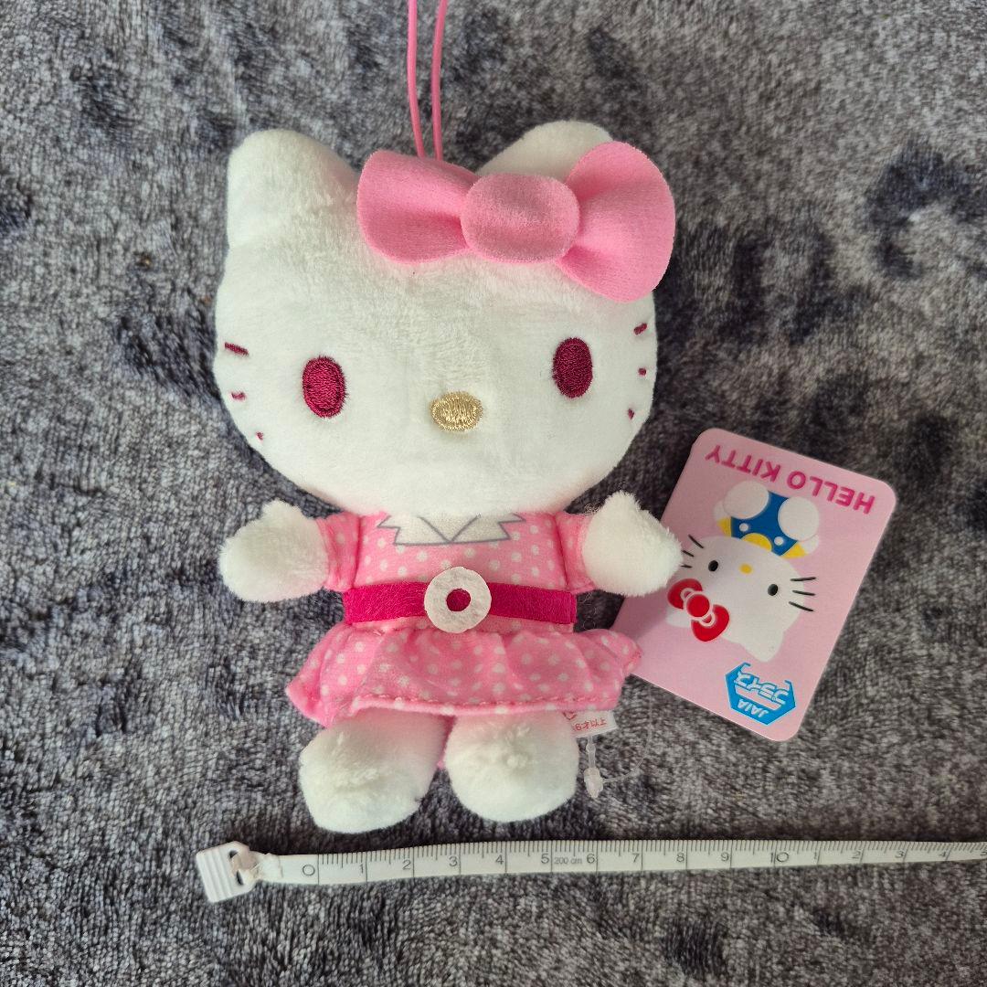 新品未使用】ハローキティ レトロワンピース ちょいデカマスコット
