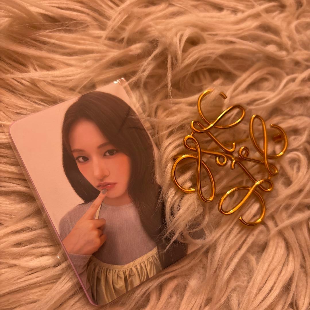 LOEWE ブローチ・コサージュ すぐ届く！定番 ブローチ LOEWE ロエベ アナグラム (LOEWE/ブローチ