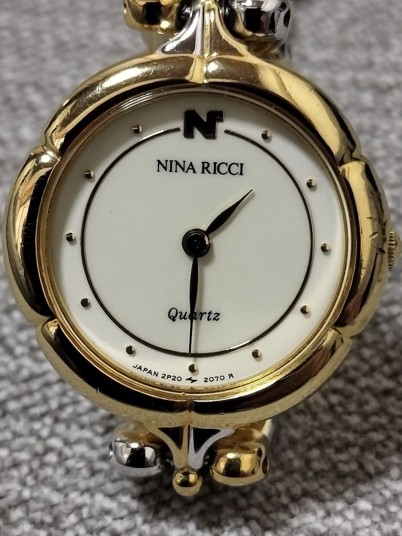 NINA RICCI クォーツ腕時計 専用ボックス付き - メルカリ