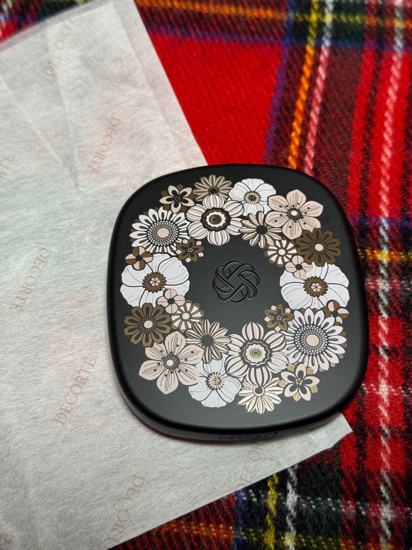 【新品】コスメデコルテ クリスマスコフレ アイシャドウ コスメデコルテ メイクアップ コレクション 2022【クリスマスコフレ