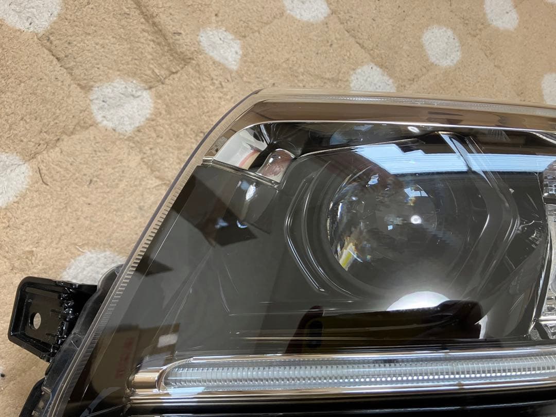 スペーシアカスタム 左ヘッドライト - メルカリ