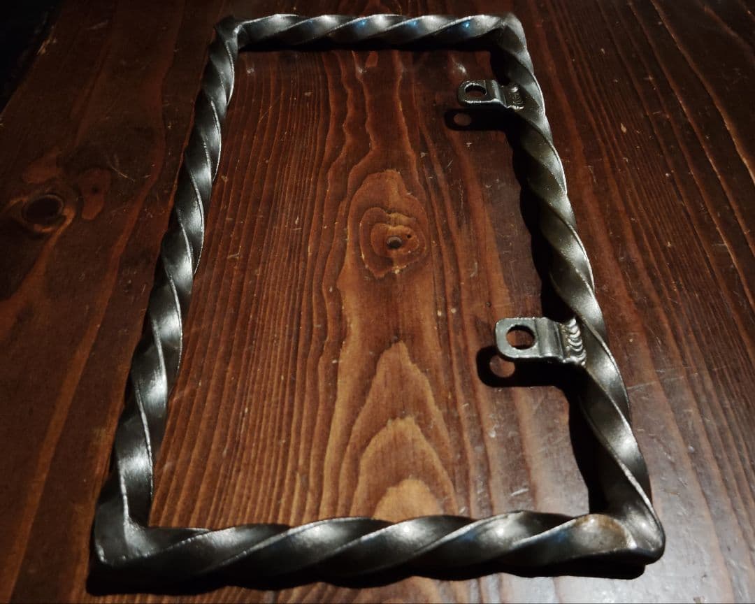 ツイスト ナンバーフレーム 70s ハーレー chopper サバイバー FTW