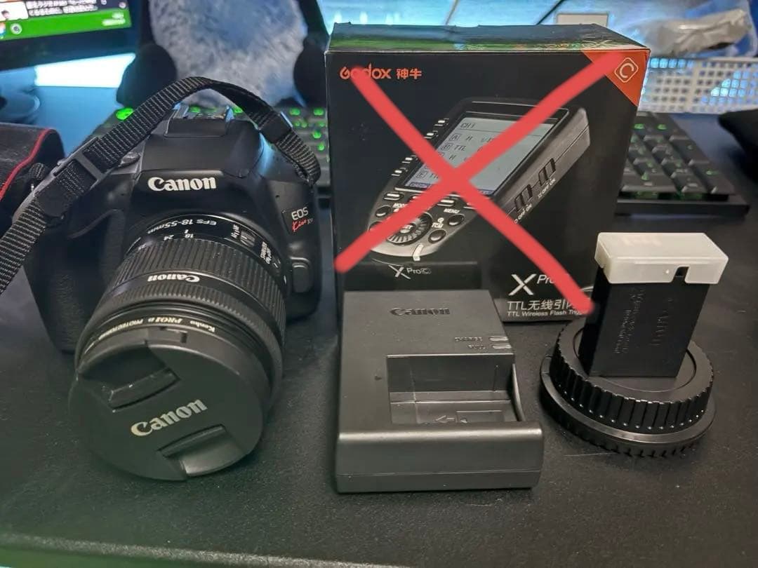 Canon EOS Kiss X10 レンズ18-55mm 予備バッテリー付 ヨドバシ.com - キヤノン Canon EOS Kiss X10 18-55レンズキット