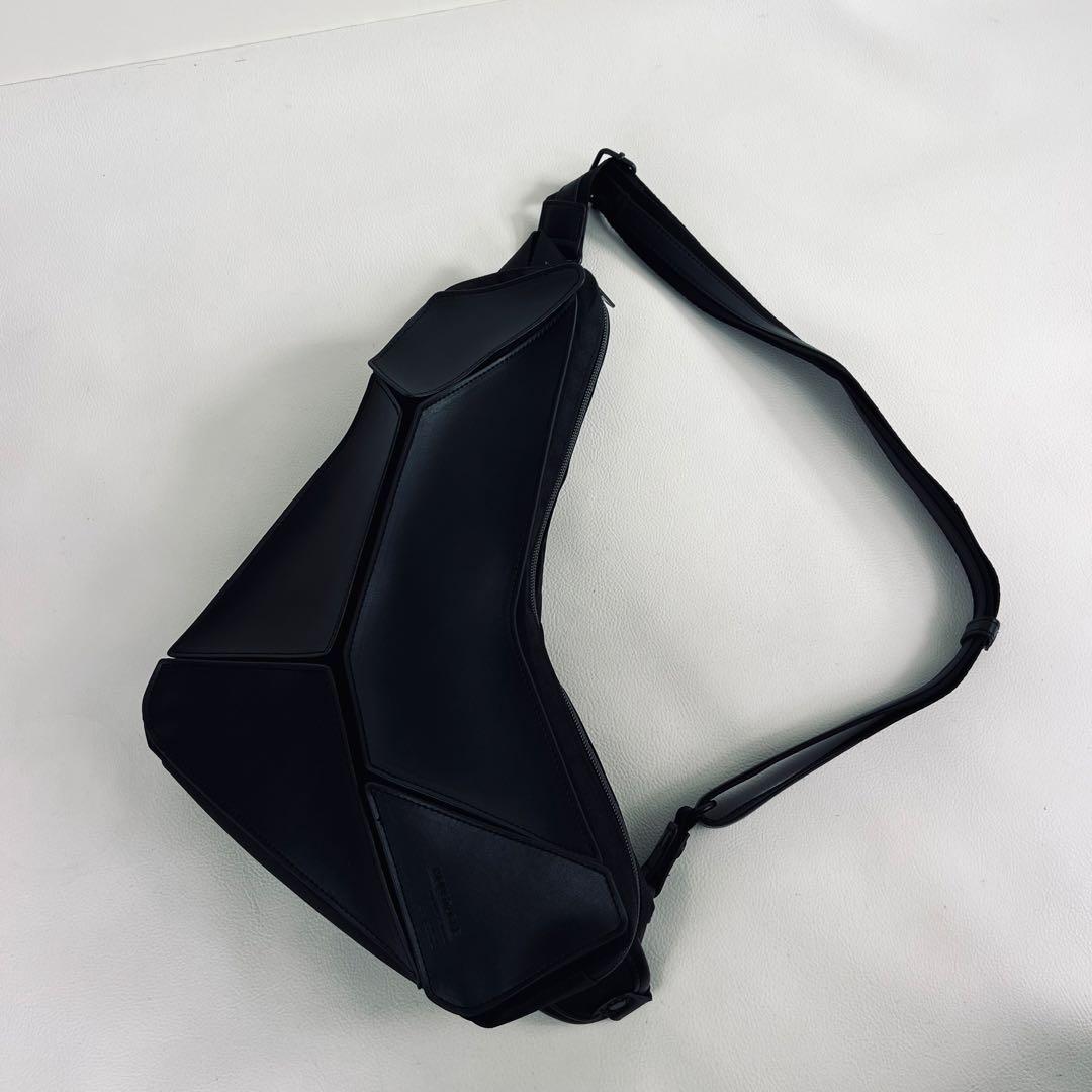 y2k 00s Archive shoulder bag Black - メルカリ